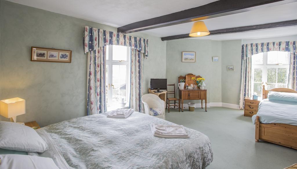 New House Farm Bed And Breakfast Aston Ingham Room photo